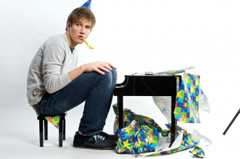 Картинка мужчины bo+burnham bo burnham