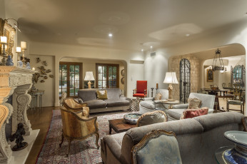 Картинка интерьер гостиная диваны