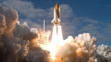 Картинка космос космические+корабли +космические+станции ракета облака небо взлет огонь старт атлантис