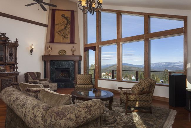 Обои картинки фото интерьер, гостиная, кресло, камин