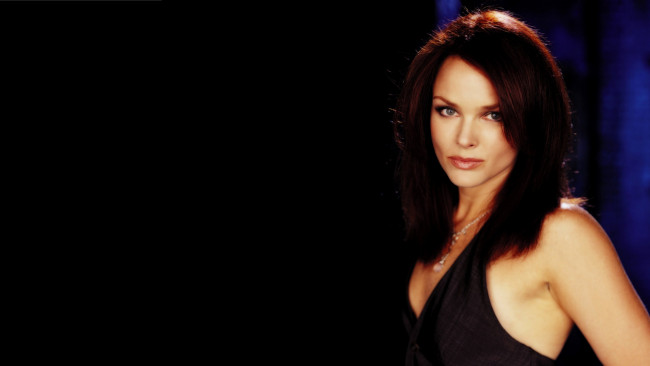 Обои картинки фото dina meyer, девушки, dina mayer, дина, мейер, декольте, взгляд, улыбка