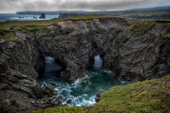 Картинка природа моря океаны грот шторма скалы море пасмурно