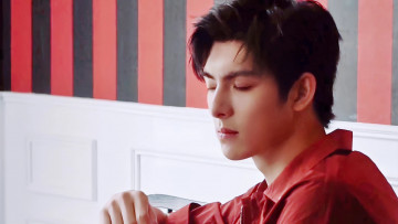 Картинка мужчины wang+hao+xuan ван хао сюань