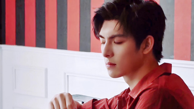 Обои картинки фото мужчины, wang hao xuan, ван, хао, сюань