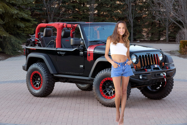 Обои картинки фото девушки, katya clover , катя скаредина, джип, шорты, топ