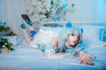 Картинка momo+cosplay девушки momo девушка женщина разноцветная сексуальная модель звезда позирует разная обувь верхняя стильная одежда нижнее эротическое бельё трусы лифчик аксессуары макияж колготки чулки и множество элементов на фотографии