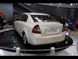 Картинка автомобили выставки уличные фото