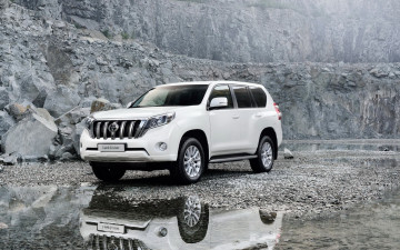 Картинка автомобили toyota land cruiser