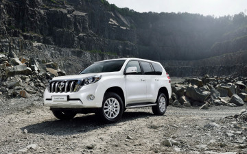 Картинка автомобили toyota land cruiser
