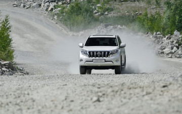 Картинка автомобили toyota land cruiser