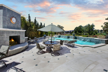 Картинка интерьер бассейны +открытые+площадки бассейн улица отдых уют