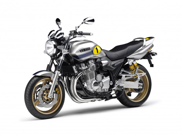 Обои картинки фото мотоциклы, yamaha