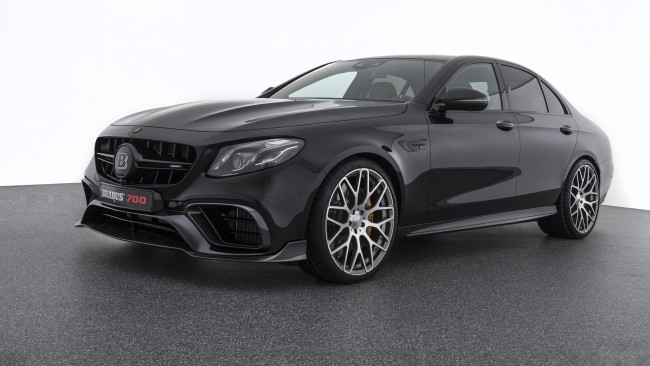 Обои картинки фото brabus 700 based on the mercedes e 63-s 4matic sedan 2017, автомобили, brabus, 4matic, e, 63-s, 2017, sedan, 700, mercedes, based
