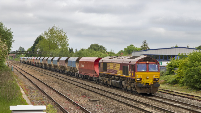 Обои картинки фото техника, поезда, локомотив, состав