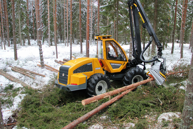 Обои картинки фото техника, лесоповалочная техника, sampo