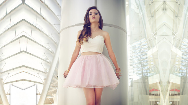 Обои картинки фото девушка, девушки, -unsort , брюнетки, темноволосые, модель