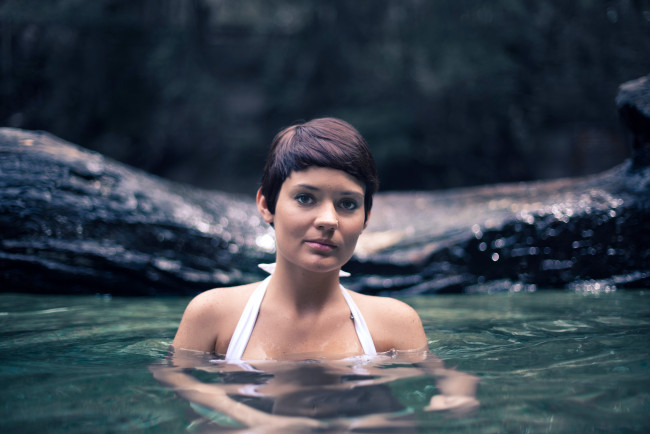 Обои картинки фото девушка, девушки, -unsort , брюнетки, темноволосые, модель