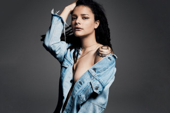 Картинка девушки sasha+lane дреды куртка брюнетка тату