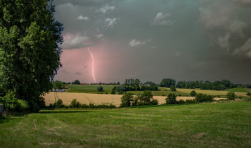 обоя природа, молния,  гроза, тучи, поле