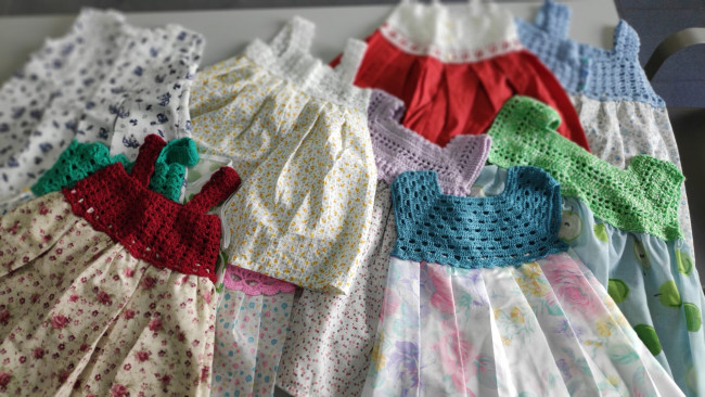 Обои картинки фото разное, одежда,  обувь,  текстиль,  экипировка, детская, платья