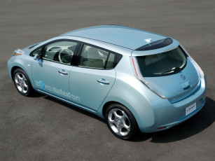 Картинка автомобили nissan datsun