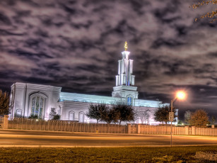 Картинка города здания дома