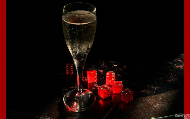 Обои картинки фото 3д, графика, другое, кубики, бокал, тёмный