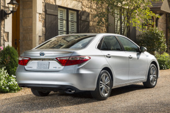 Картинка автомобили toyota camry 2015 г светлый se hybrid
