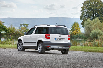 обоя автомобили, skoda, светлый, 2010г, yeti, greenline