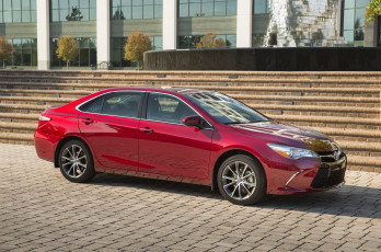 Картинка автомобили toyota camry 2015г xse красный