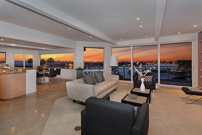 Обои картинки фото интерьер, гостиная, оформление, цветы, мебель, дизайн