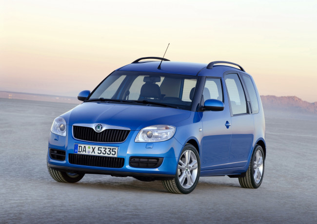 Обои картинки фото автомобили, skoda, синий, 2006г, roomster