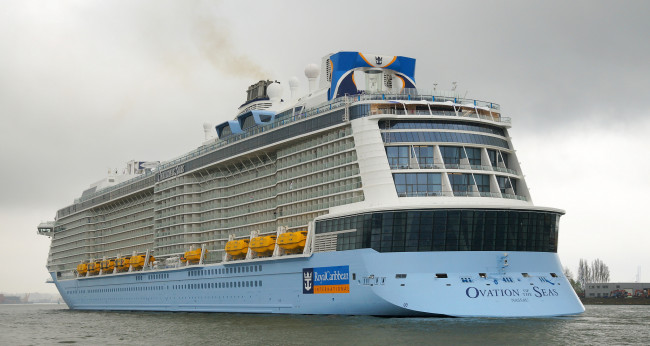 Обои картинки фото ovation of the seas, корабли, лайнеры, круиз, лайнер