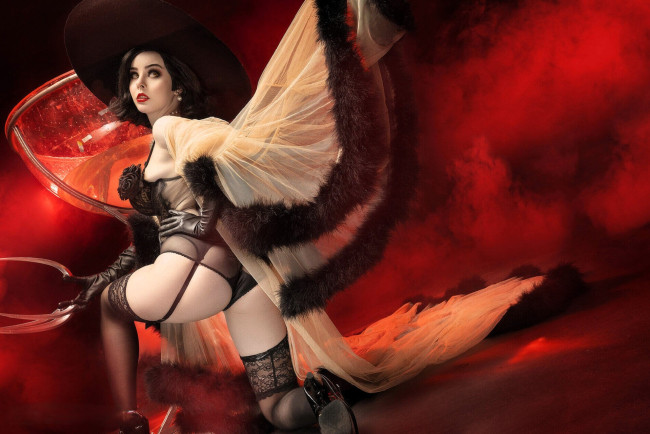 Обои картинки фото девушки, helly von valentine, образ, косплей, наряд, костюм, белье, чулки, каблуки, шляпа