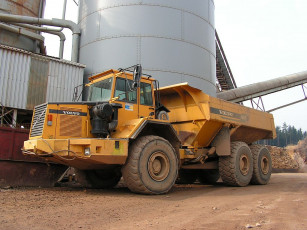 Картинка автомобили грузовики