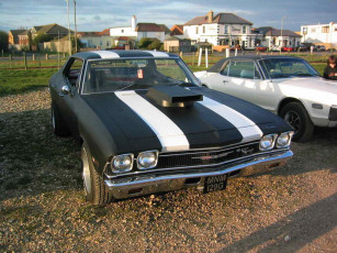 Картинка автомобили выставки уличные фото