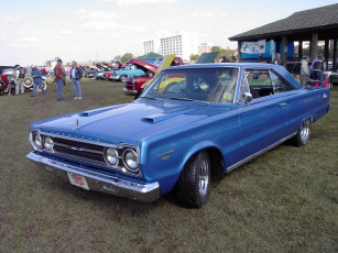 Картинка 1967 plymouth gtx classic автомобили выставки уличные фото
