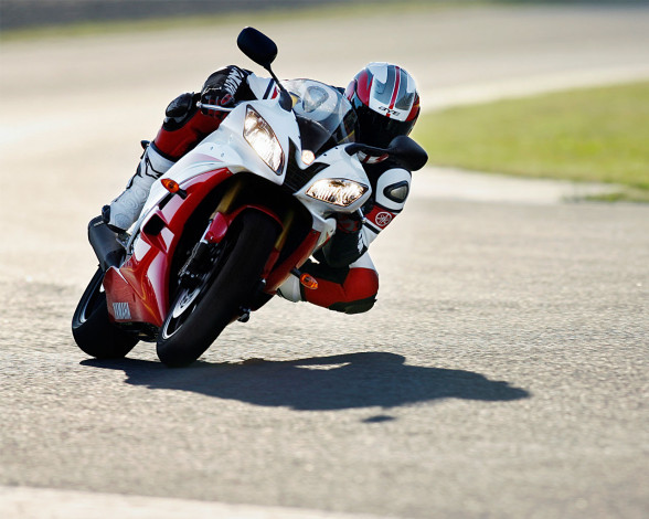 Обои картинки фото мотоциклы, yamaha