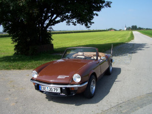 Картинка автомобили triumph