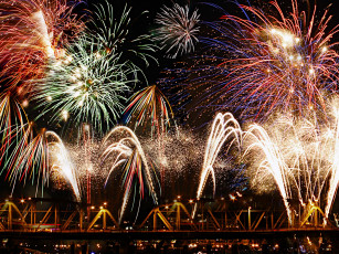 Картинка разное салюты фейерверки