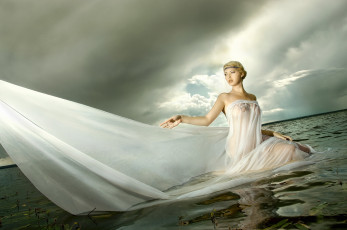 Картинка Кира+Волкова авт Яков мищенко девушки   вода материя james milano