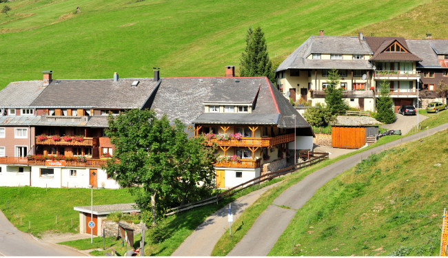 Обои картинки фото германия, тодтнау, города, улицы, площади, набережные