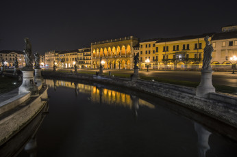 Картинка города -+улицы +площади +набережные простор