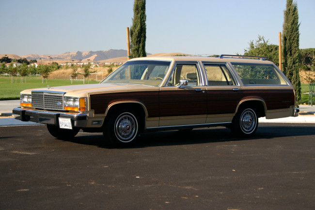 Обои картинки фото 1982 ford ltd country squire, автомобили, ford