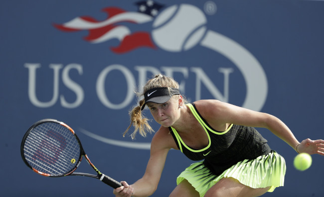 Обои картинки фото спорт, теннис, взгляд, фон, elina, svitolina, девушка