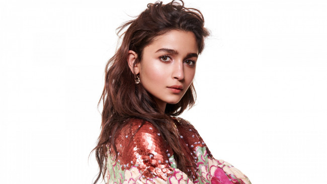 Обои картинки фото alia bhatt,  bollywood 2019, девушки, женщина, актриса, bollywood, 2019, alia, bhatt, знаменитости
