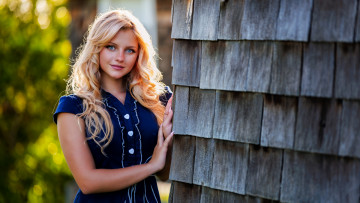 Картинка девушки -+блондинки +светловолосые девушка улыбка синее платье блондинка