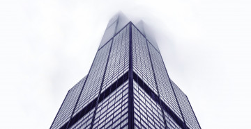 обоя города, чикаго , сша, здание, небоскреб, небо, город, вид, червяка, чикаго, низкий, угол, простой, фон