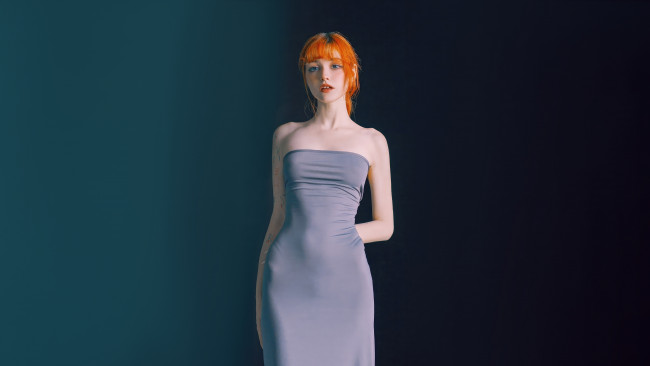 Обои картинки фото девушки, - рыжеволосые и разноцветные, девушка, рыжая, стройная, приоткрытый, рот