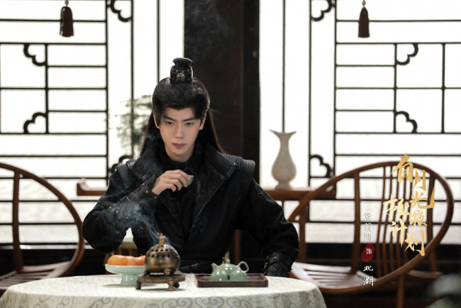 Обои картинки фото bai yue guang zheng jiu ji hua, кино фильмы, -unknown , другое, парень, стол, еда, чашка